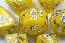 Load image into Gallery viewer, Teddy bear- 2 colors- Yellow ,Purple- polyhedral set [Sharp Edge] Hand made

